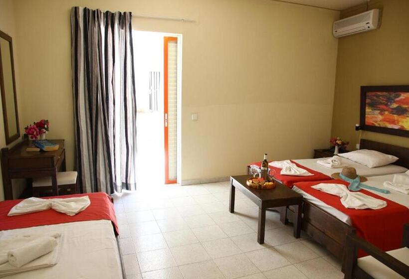 标准三人间, Porto Plazza