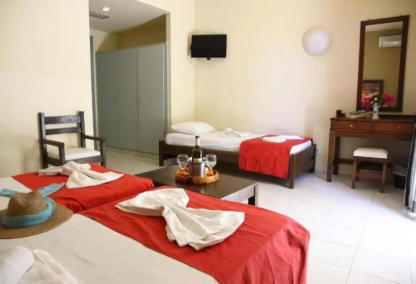 اتاق استاندارد سه نفره, Porto Plazza
