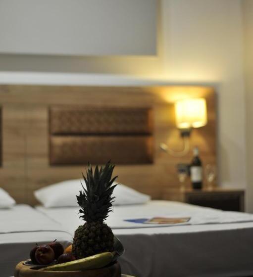 带露台的豪华间, Porto Plazza