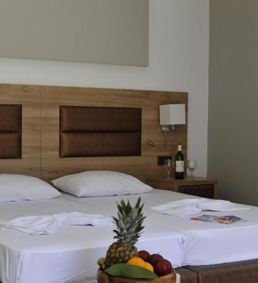 带露台的豪华间, Porto Plazza