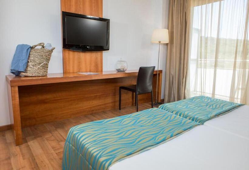 غرفة قياسية مطلّة علي حمام السباحة, Rvhotels Nautic Park