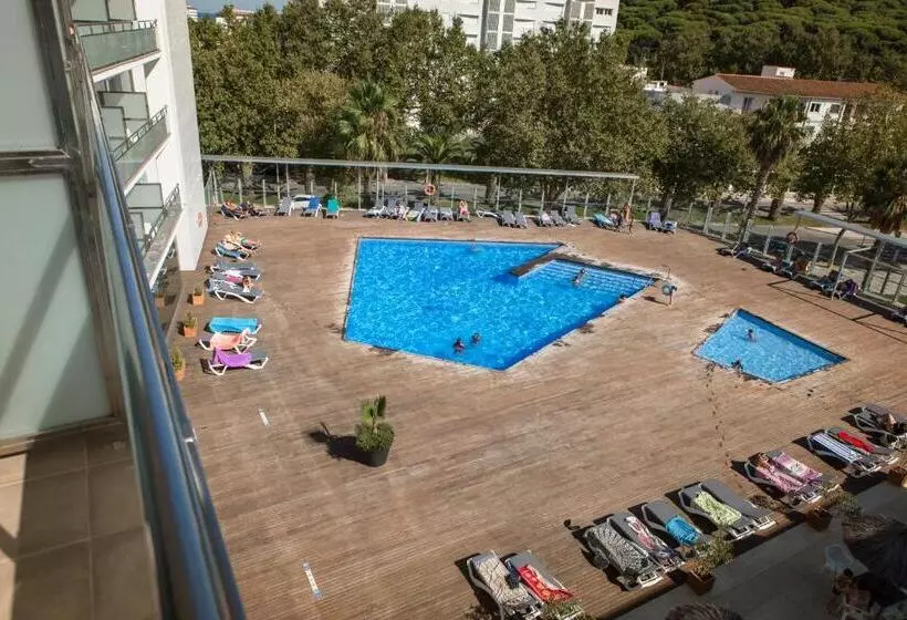 اتاق استاندارد با چشم‌انداز استخر, Rvhotels Nautic Park