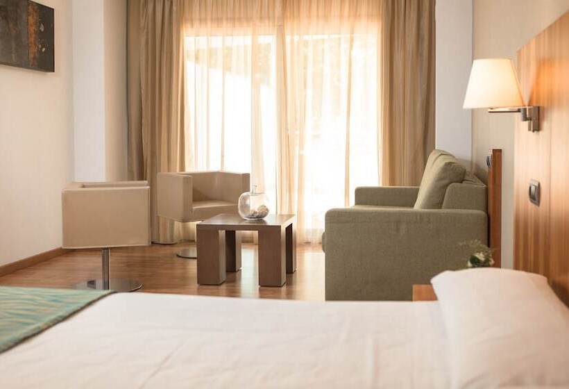 جناح جونيور, Rvhotels Nautic Park
