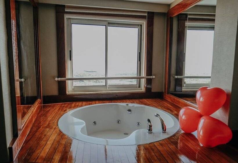 اتاق استاندارد با وان آب گرم, Saturn Palace Resort All Inclusive