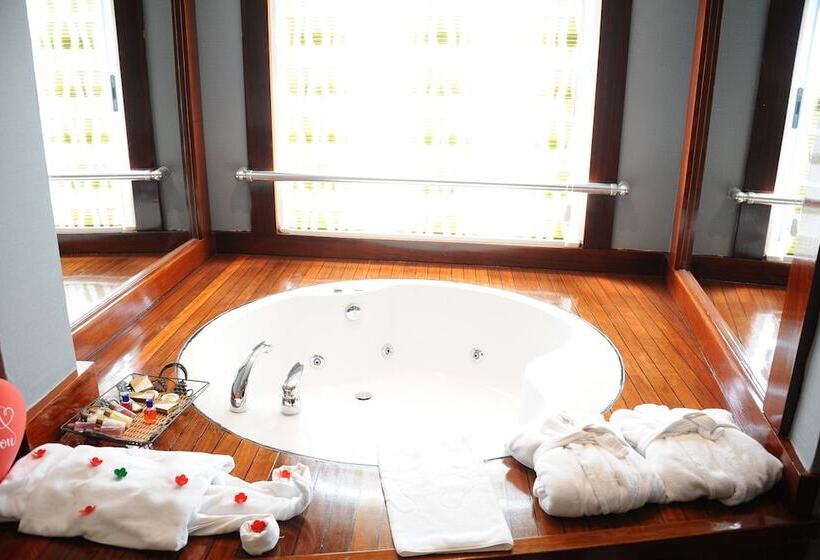 اتاق استاندارد با وان آب گرم, Saturn Palace Resort All Inclusive