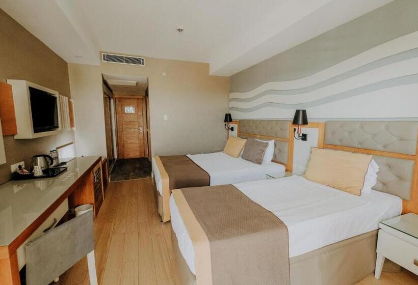 اتاق استاندارد با چشمانداز دریا, Saturn Palace Resort All Inclusive