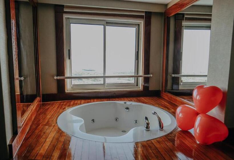 اتاق استاندارد با وان آب گرم, Saturn Palace Resort All Inclusive