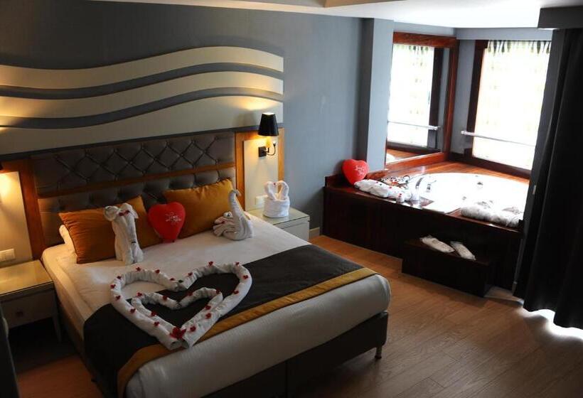 اتاق استاندارد با وان آب گرم, Saturn Palace Resort All Inclusive