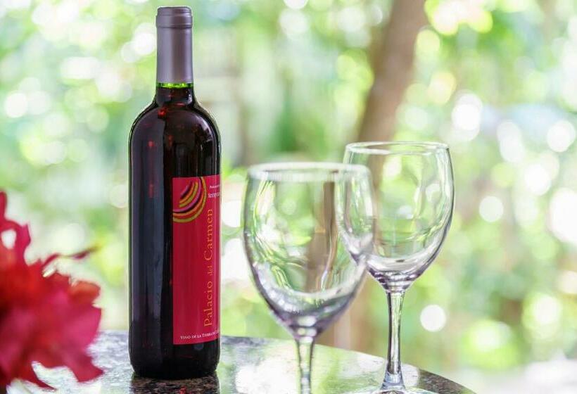 프리미엄 패일리룸, The Reef Playacar Resort