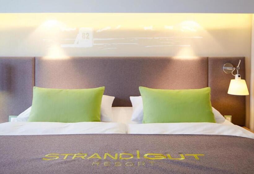 Quarto standard interior, Strandgut Resort