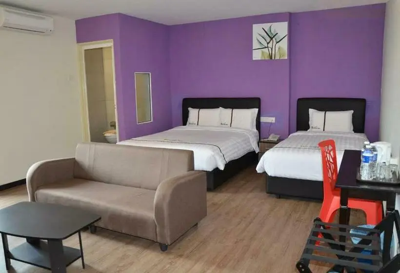 Standard Kolmen Hengen Huone, Riverview