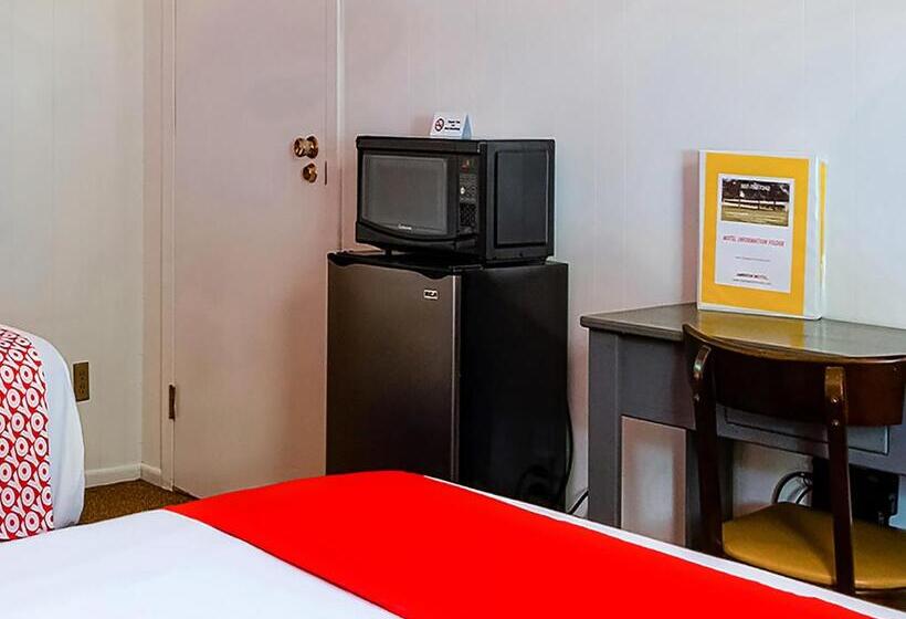 غرفة قياسية, Lamberton Motel