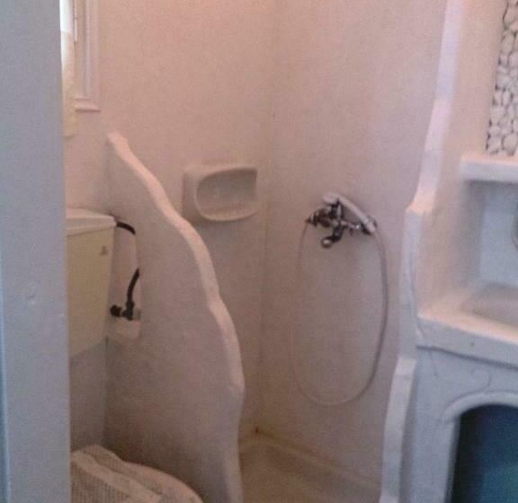 スタンダードスタジオ, Giannakas Studios