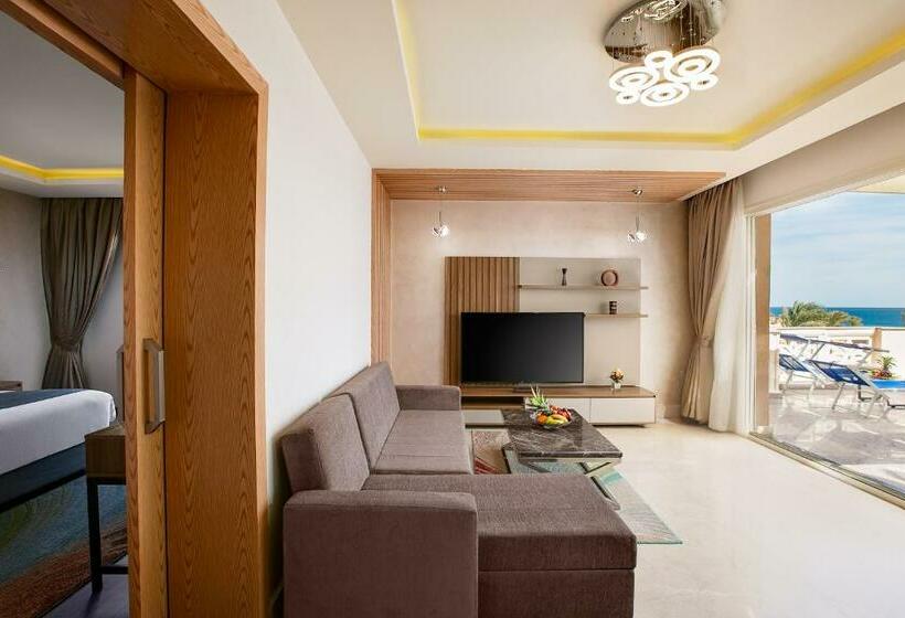 바다전망 스위트 (자쿠지), Pickalbatros Palace   Aqua Park Hurghada