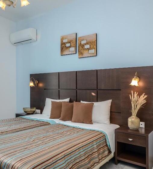 Номер Economy, Anatoli