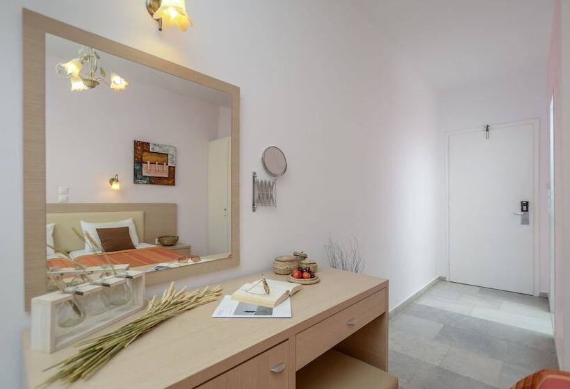 Номер Economy, Anatoli