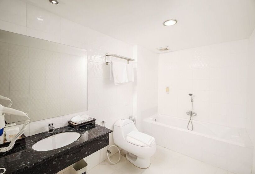 标准间, Avana Hotel And Convention Centre