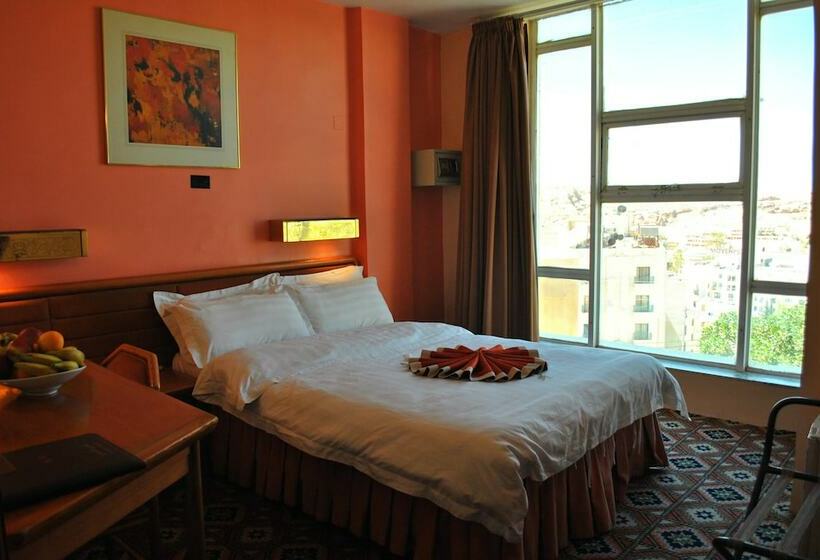 اتاق استاندارد یک نفره, Candles