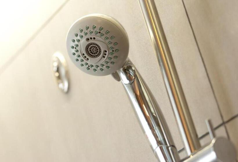 חדר קלאב, Citadines Central Shinjuku Tokyo