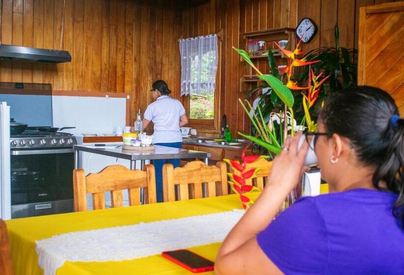 침실 1개 주택, Claro De Luna