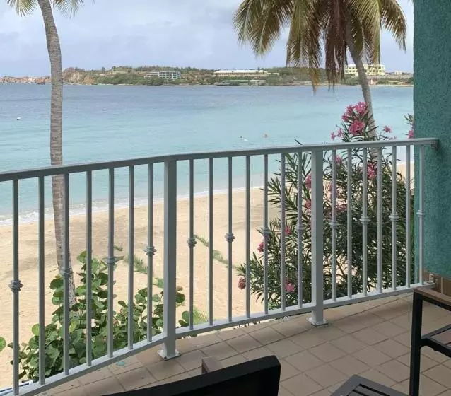 اتاق استاندارد, Emerald Beach Resort