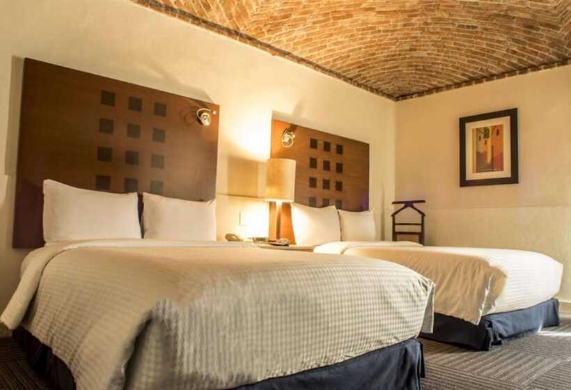 اتاق اجرایی, Ex Hacienda San Xavier