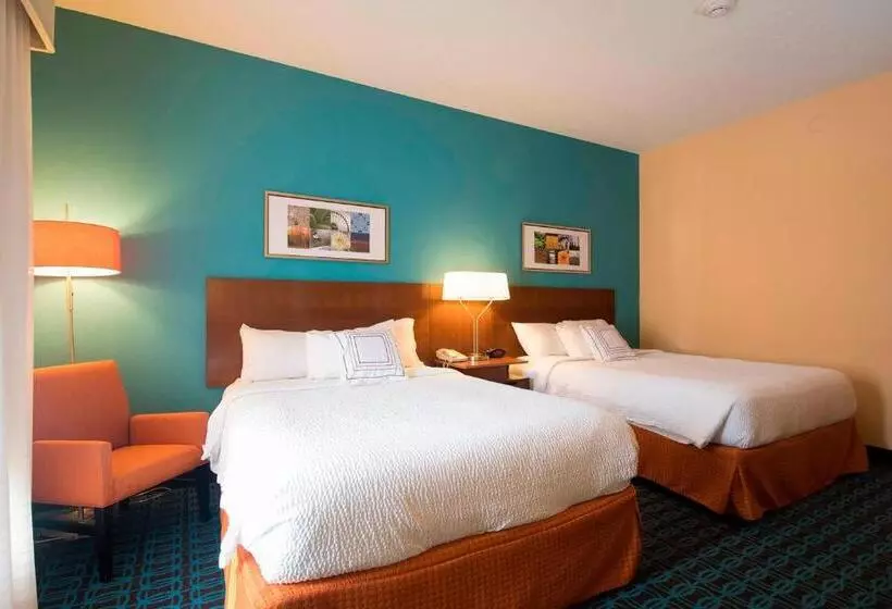 اتاق استاندارد, Comfort Inn & Suites Green Bay Stadium Area