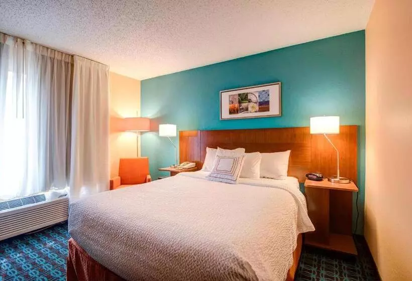 اتاق استاندارد, Comfort Inn & Suites Green Bay Stadium Area