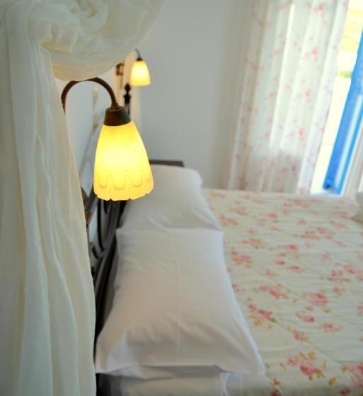 Номер Стандарт Вид на Море, Glaronisia