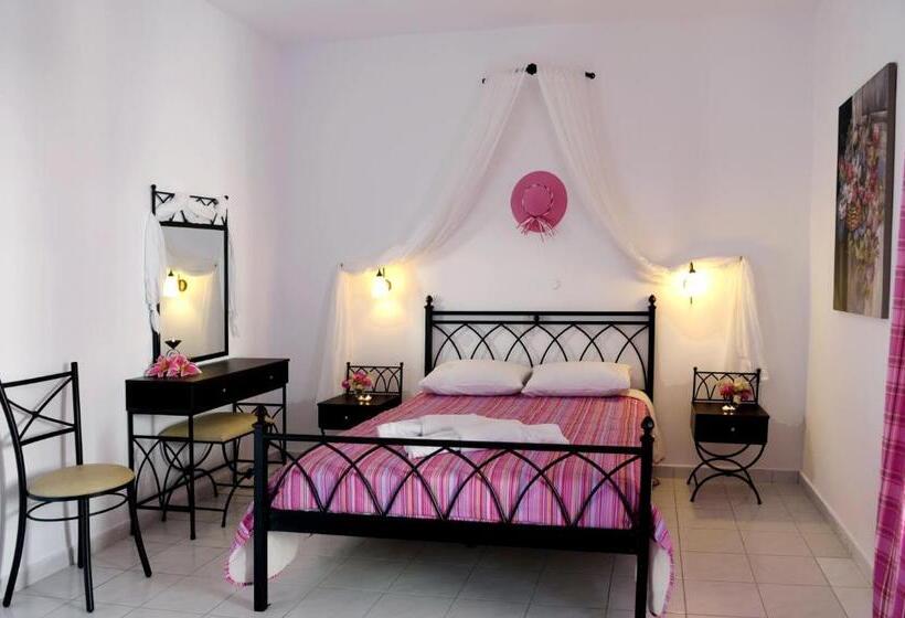 Номер Стандарт Вид на Море, Glaronisia