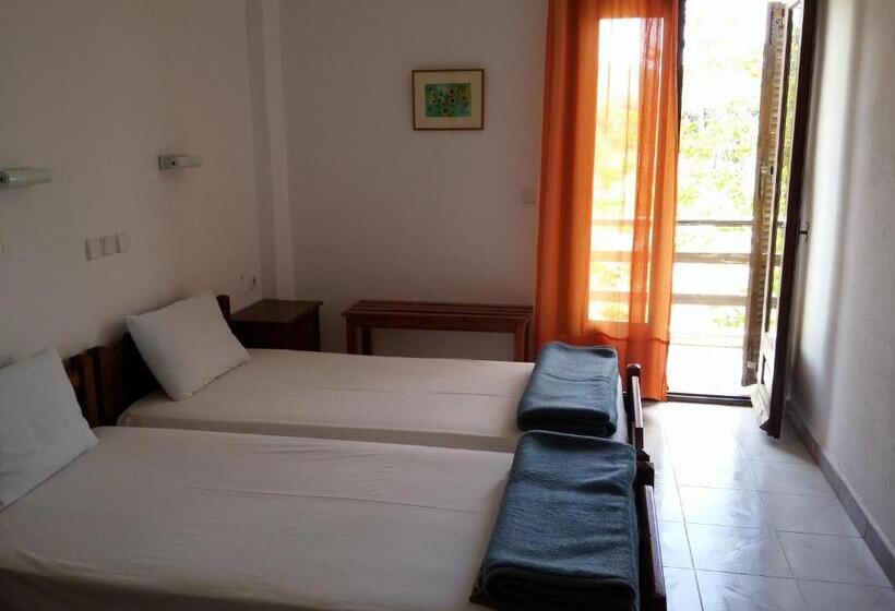 스탠다드 룸, Hellinikon