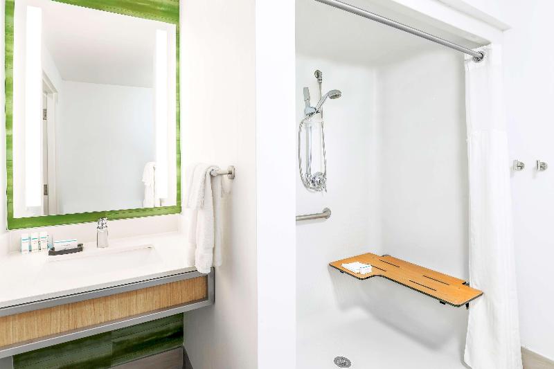 جناح سرير كينج, Hilton Garden Inn Tulsa South