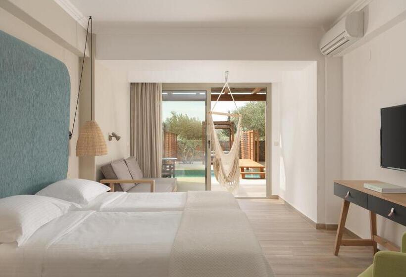 جناح جونيور مطل على الجبل, Paralos Irini Mare