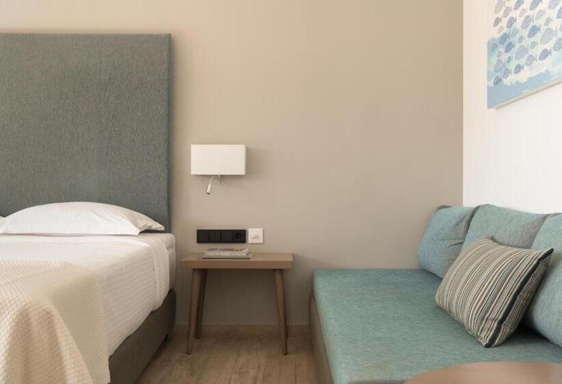 جناح جونيور مطل على الجبل, Paralos Irini Mare