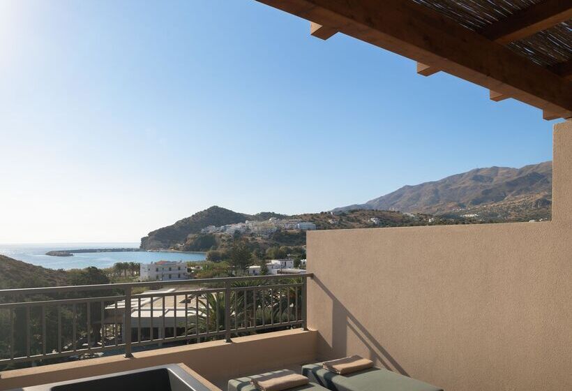 غرفة سوبيريور مطلّة علي البحر, Paralos Irini Mare