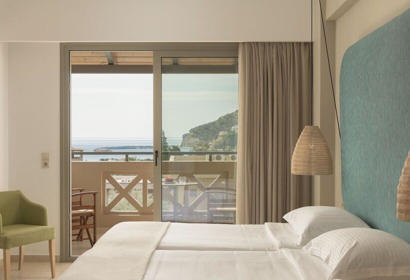 غرفة سوبيريور مطلّة علي البحر, Paralos Irini Mare