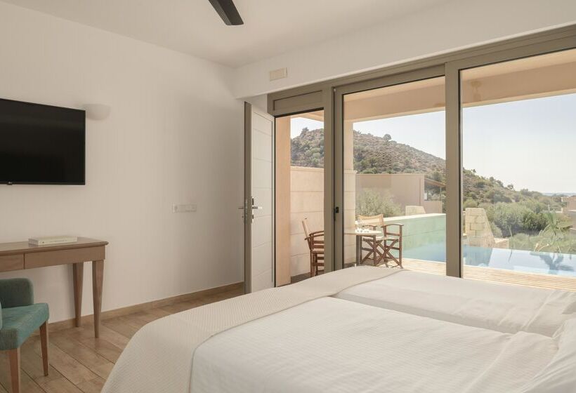 جناح جونيور مطلّ علي البحر, Paralos Irini Mare