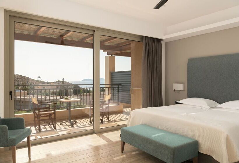 جناح جونيور مطلّ علي البحر, Paralos Irini Mare