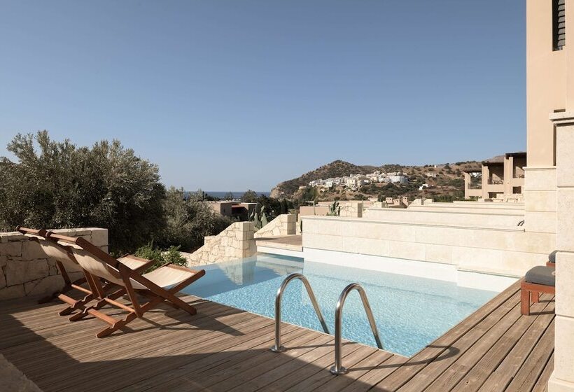 جناح مطلّ علي البحر, Paralos Irini Mare