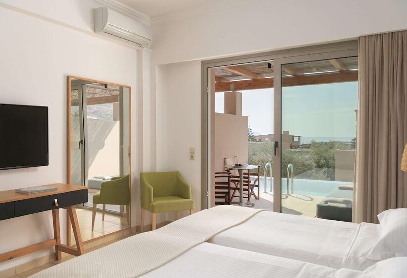 جناح جونيور مطل على الجبل, Paralos Irini Mare