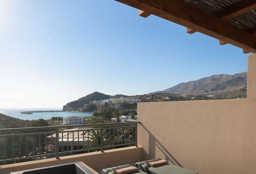 غرفة سوبيريور مطلّة علي البحر, Paralos Irini Mare