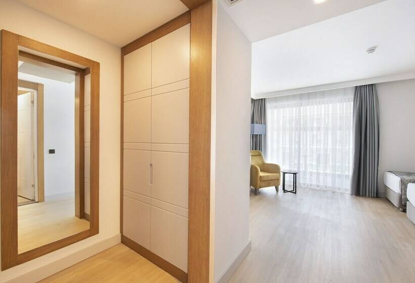 标准三人间, Sealife Kemer Resort Hotel - All Inclusive