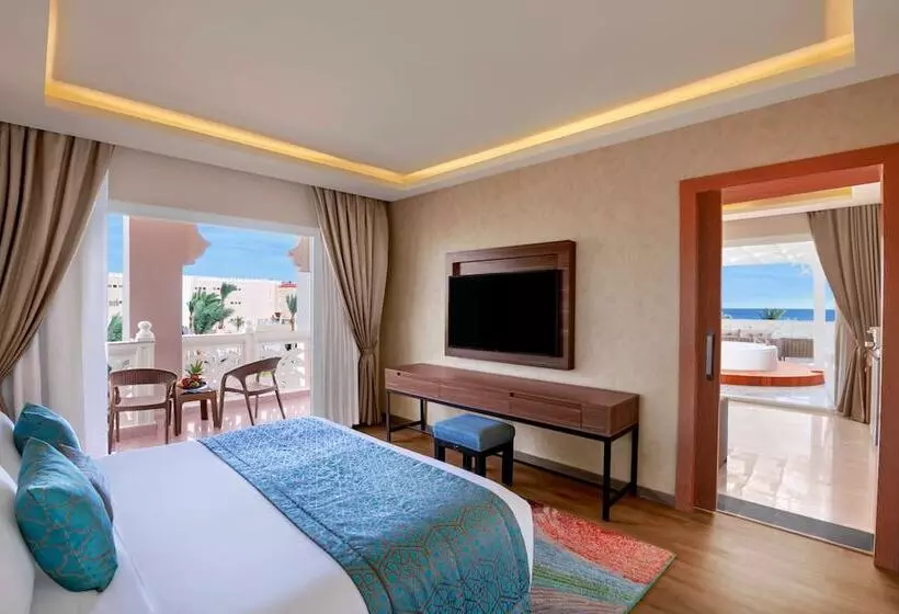 景色の見えるスイートルーム, Pickalbatros Palace   Aqua Park Hurghada