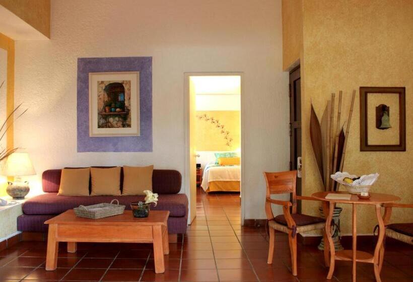 小型套房, Racquet Cuernavaca