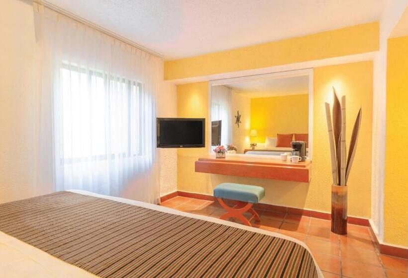 小型套房, Racquet Cuernavaca