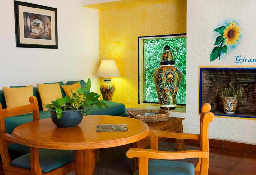 小型套房, Racquet Cuernavaca