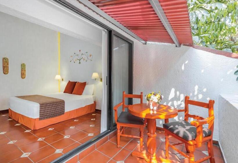 带大床的标准间, Racquet Cuernavaca