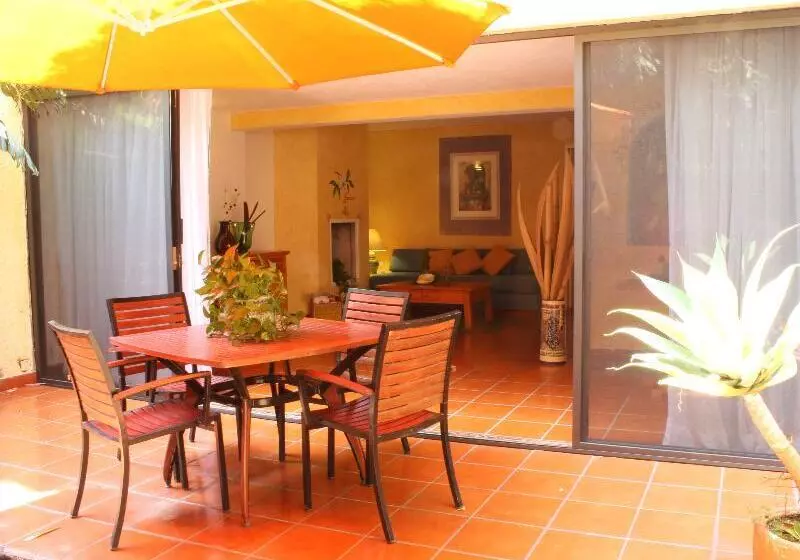 سوییت جونیور, Racquet Cuernavaca