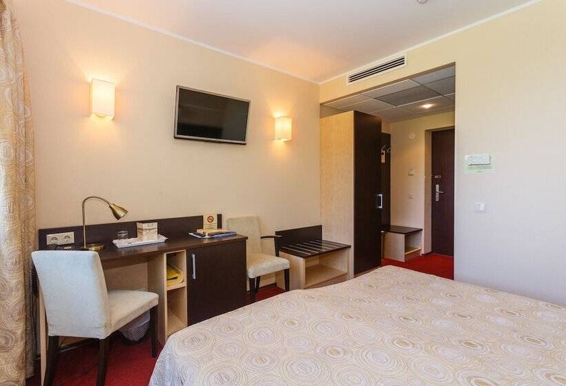 اتاق استاندارد با چشمانداز دریا, Rocca Al Mare