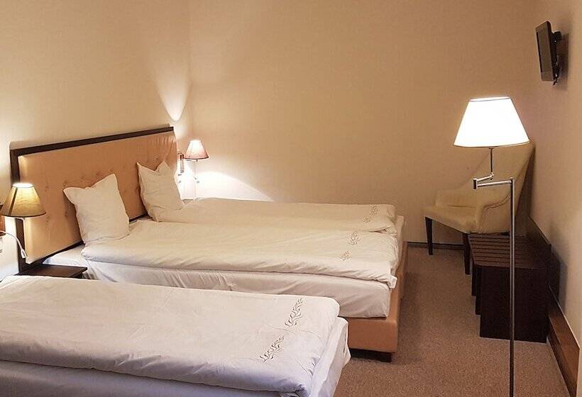 Economy Triple Room, Romantic Boutique Hotel & Spa